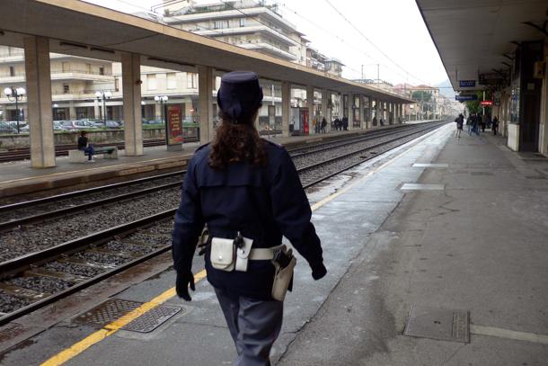 Scappa a 12 anni per raggiungere la fidanzatina, trovato dalla Polizia