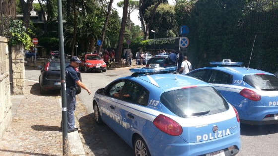 Domestica decapitata a Roma, il killer ucciso dalla polizia. Identificata la vittima