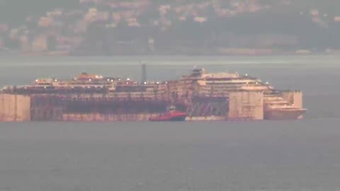 Naufraga Concordia restituisce stola al parrocco del Giglio