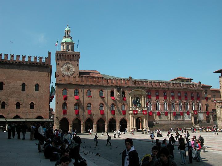 Da oggi a Bologna prevista la trascrizione delle nozze gay 