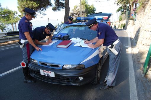 Incidente a Ceranesi, due auto coinvolte: feriti non gravi