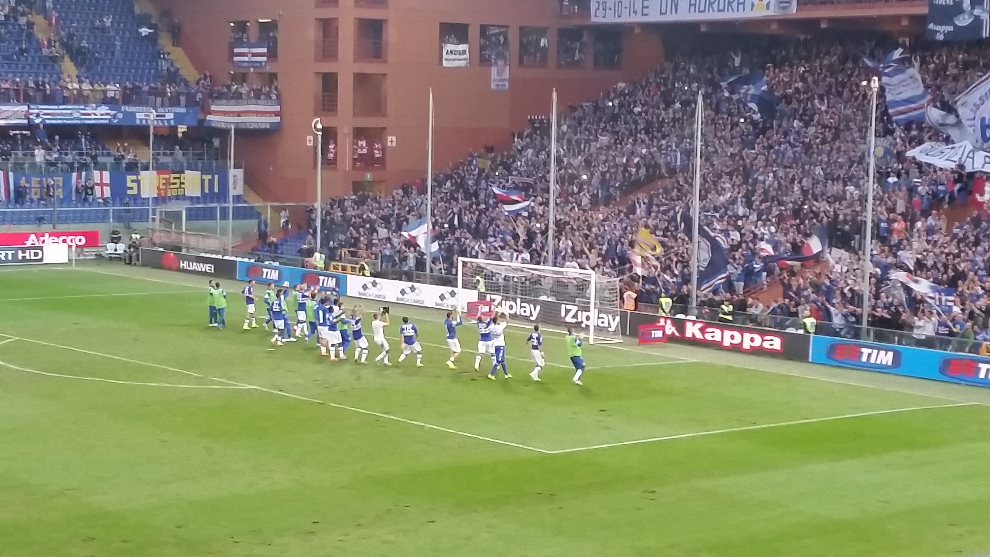 La Sampdoria del 'mago' esagera, è terza. Il Genoa non si ferma più, è quarto