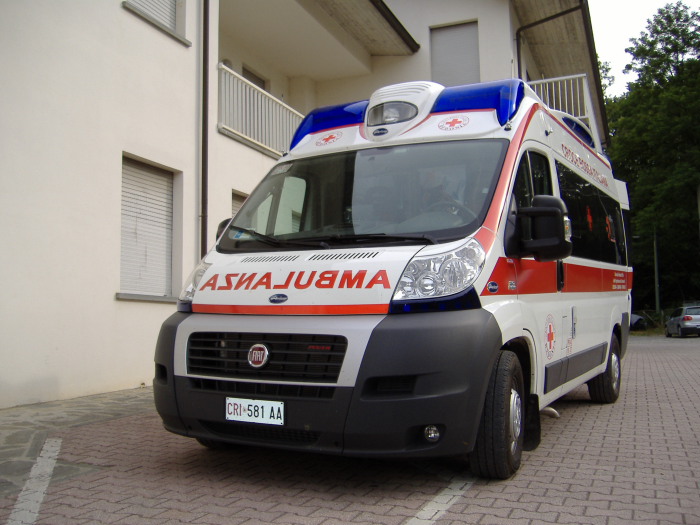 Savona, incidente in via Nizza: motociclista al San Paolo