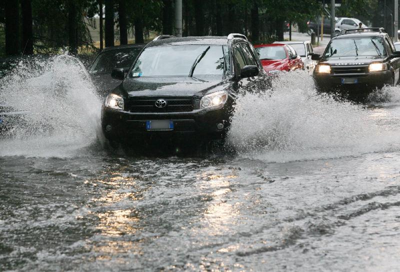 Temporale nell'estremo ponente, allagamenti tra Ventimiglia e Sanremo