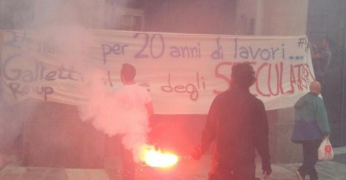 Sciopero Cgil a Genova, cinque cortei e uova contro una sede del Pd