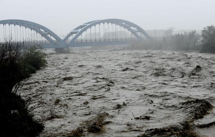 Maltempo, due morti in provincia di Varese. Rientra il Seveso, ad Alessandria 