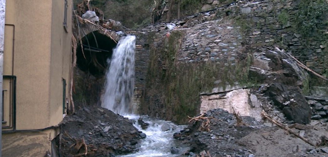 Alluvione, Avvenente: 