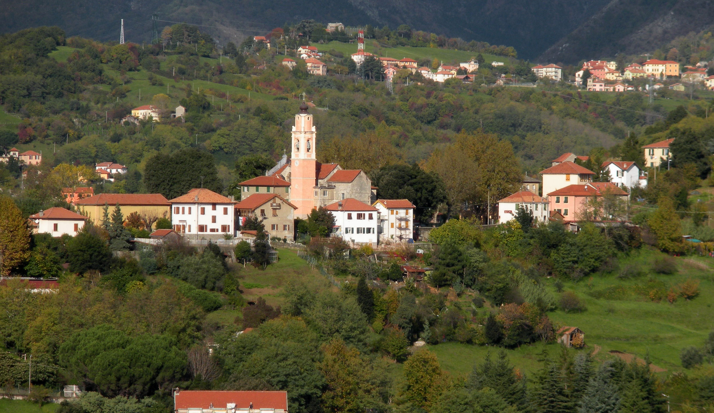 Riapre la strada per Cesino, i residenti: 