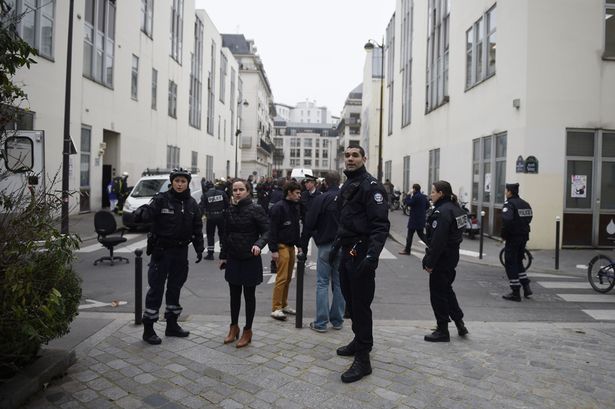 Strage in Francia, domenica i ministri europei a Parigi 