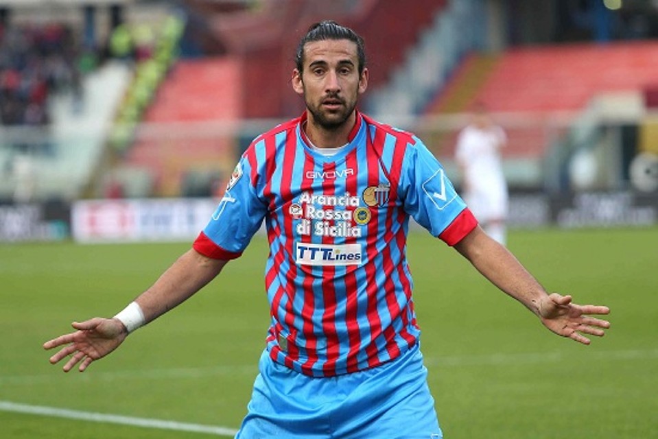 Sampdoria, chiesti Spolli e Castro al Catania. Gastaldello verso Bologna 