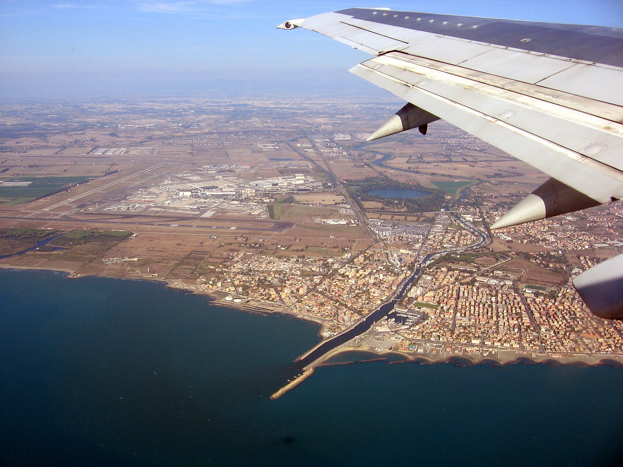 Terrorismo, fermato pakistano all'aeroporto Fiumicino 