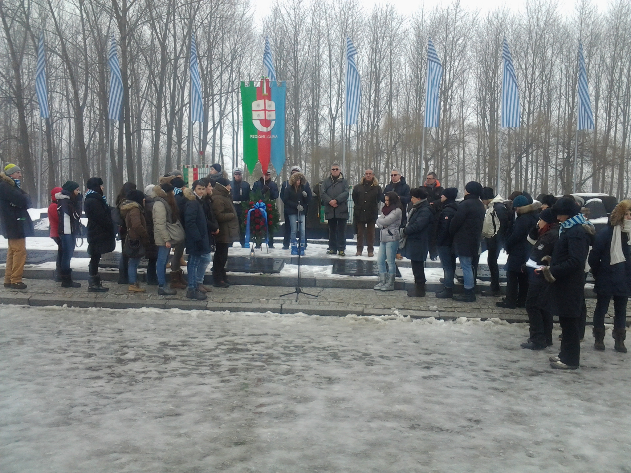 Delegazione del Consiglio regionale visita i luoghi dell'Olocausto