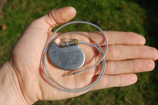 Un involucro salvavita contro le infezioni da pacemaker