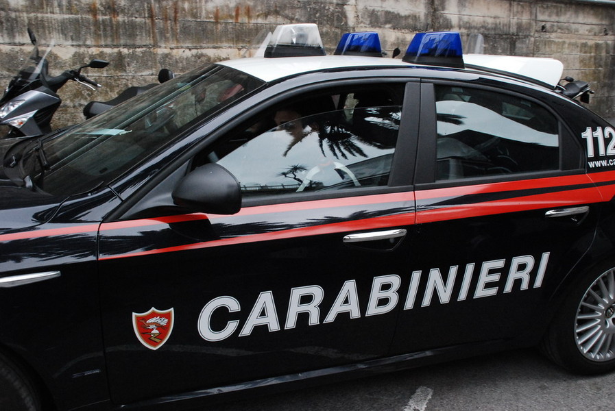 Ferì cuoco a colpi di pistola, arrestato oltre confine 