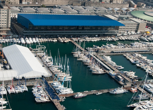 Fiera di Genova, cede controsoffitto del padiglione B