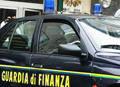 Spese pazze in Liguria, Guardia di Finanza negli uffici della Lega