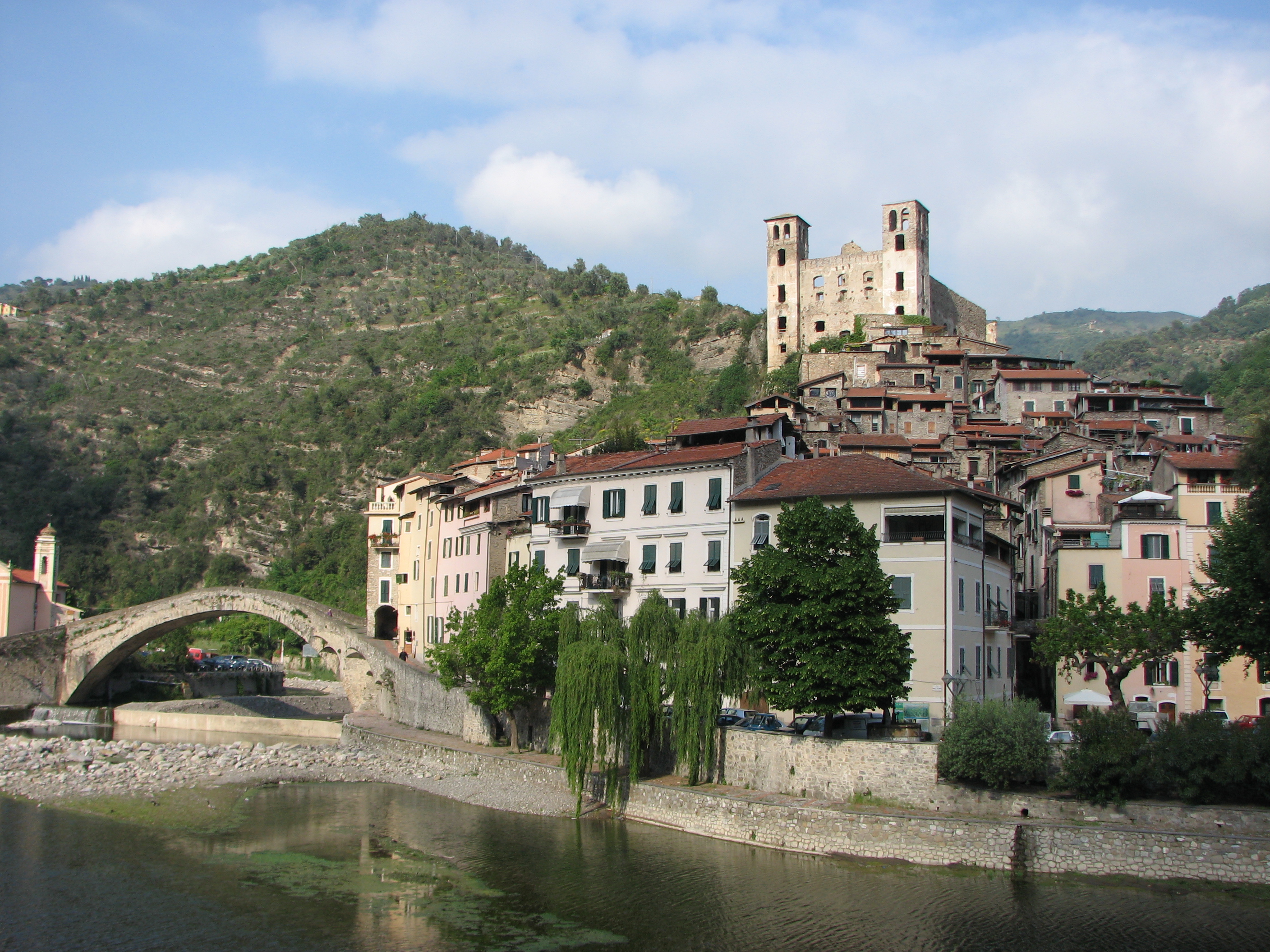 Stasera Viaggio in Liguria tra estremo ponente e moda