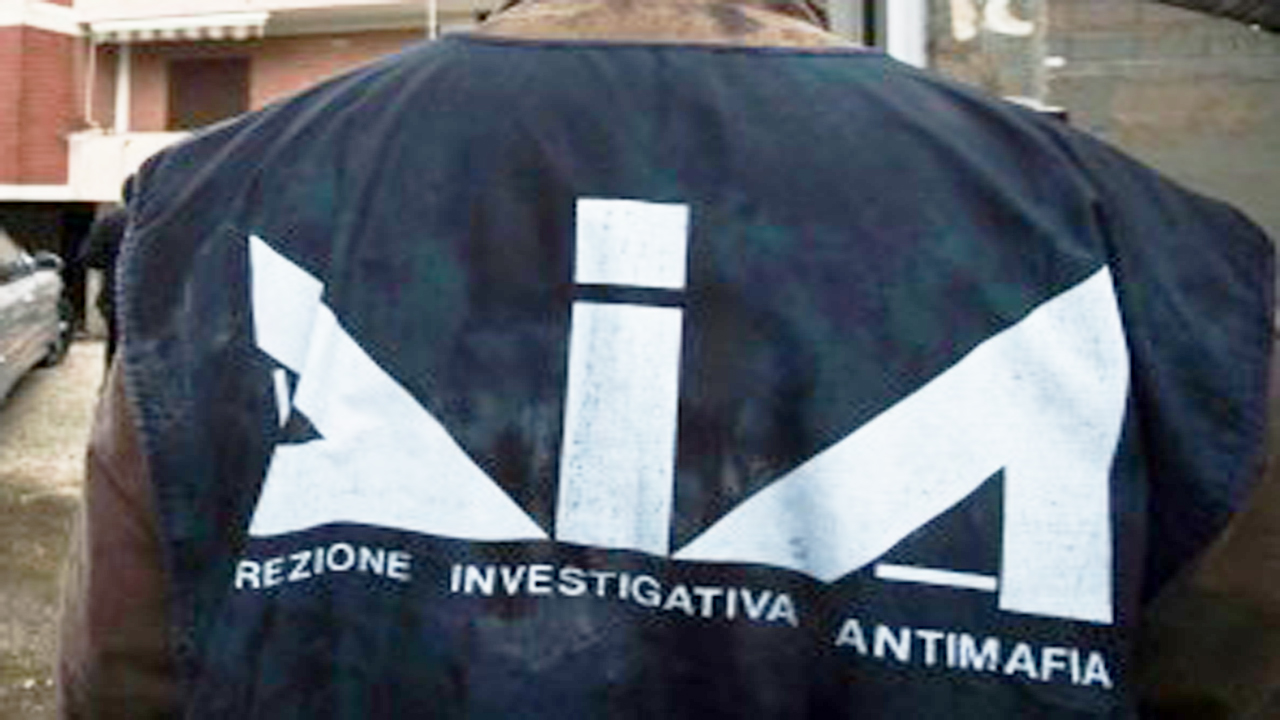 Droga e armi, sgominate tre bande: avevano colpito anche a Imperia 