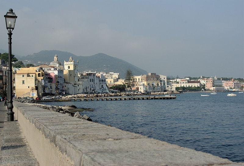 Tangenti, arrestato il sindaco di Ischia: accuse pesantissime