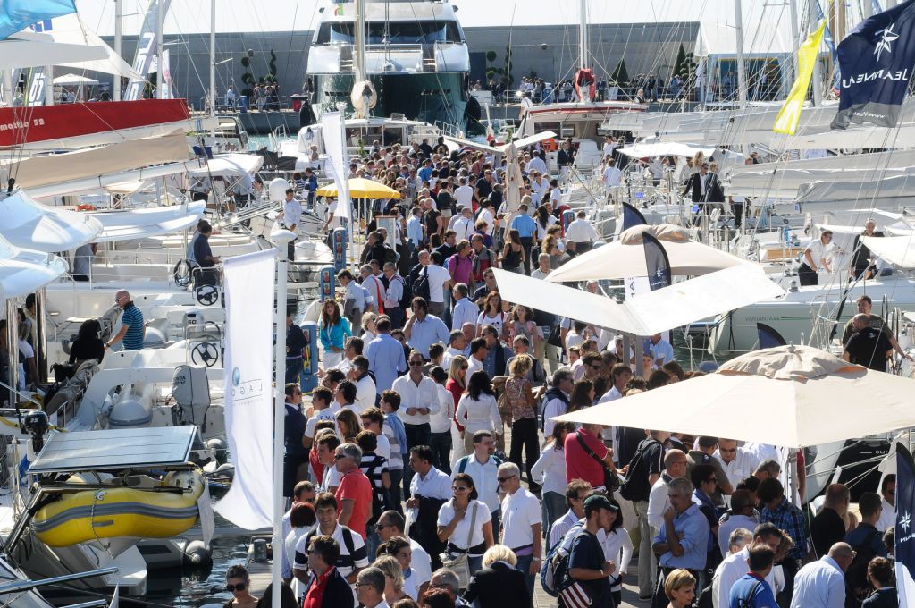 Salone Nautico, incontro tra Ucina, Fiera e il vice ministro Calenda