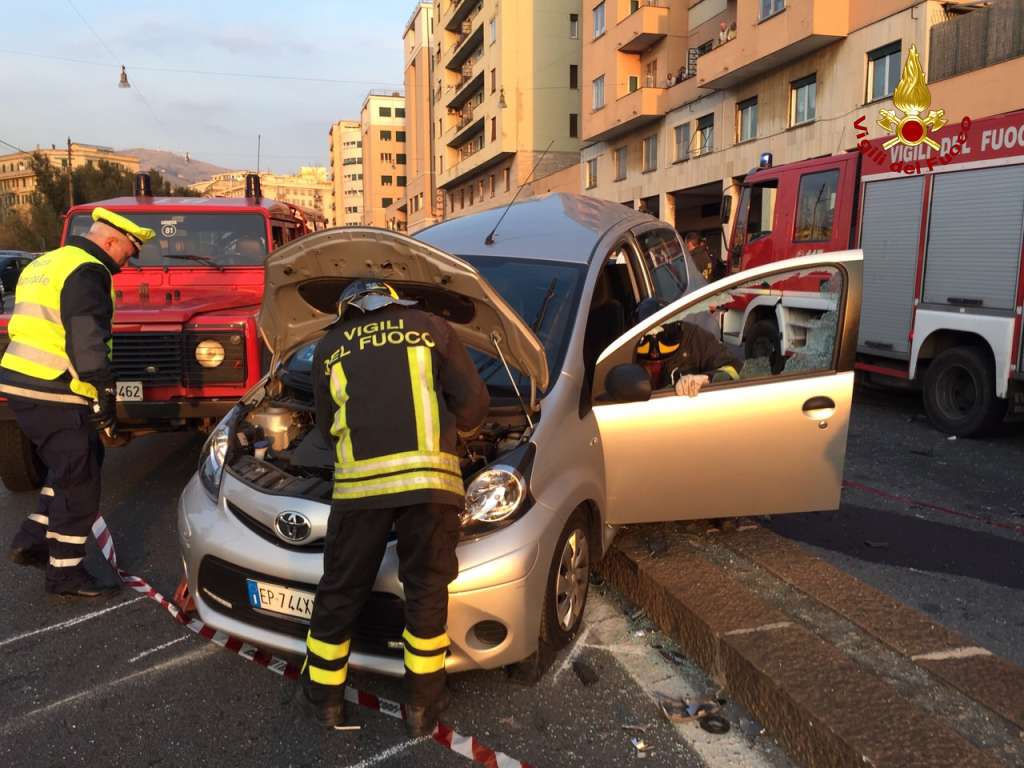 Incidente in corso Gastaldi, l'automobilista: 