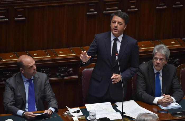 Strage migranti, Renzi alla Camera: 