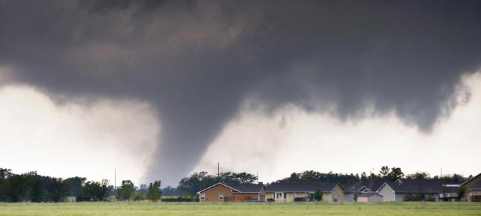 Tornado in Oklahoma, Kansas e Nebraska. Feriti e case distrutte