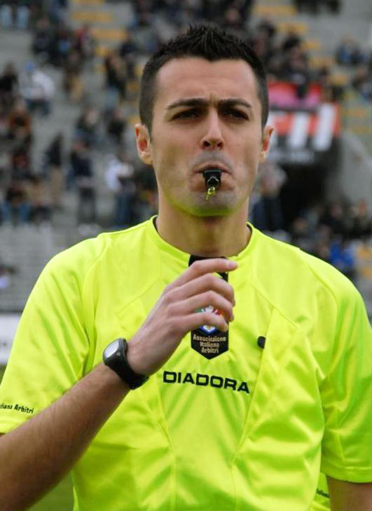 Di Bello e Orsato arbitri delle partite di Sampdoria e Genoa