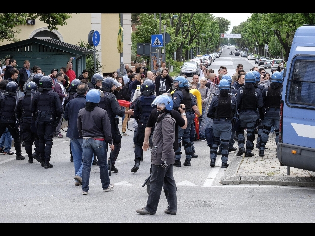 Salvini a Massa, identificati gli autori degli scontri 