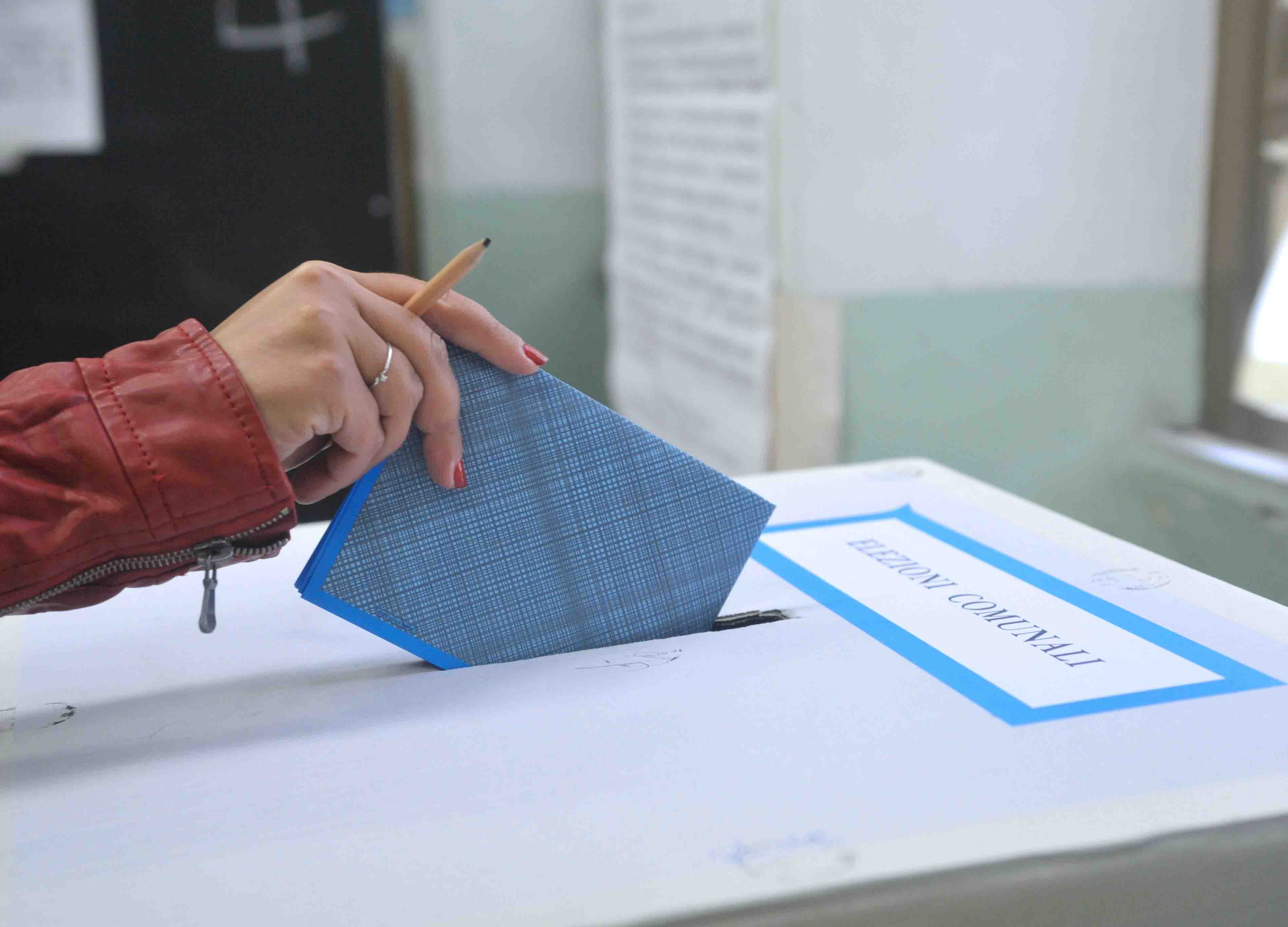 Elezioni, domenica ballottaggio a Bolzano per il sindaco 