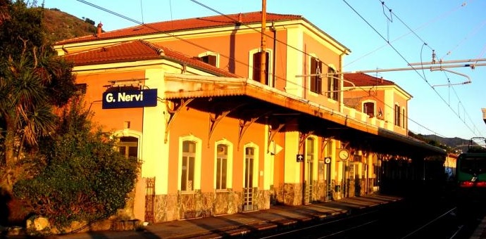 Danneggiamenti in stazione e furti in auto, denunciati 8 minorenni