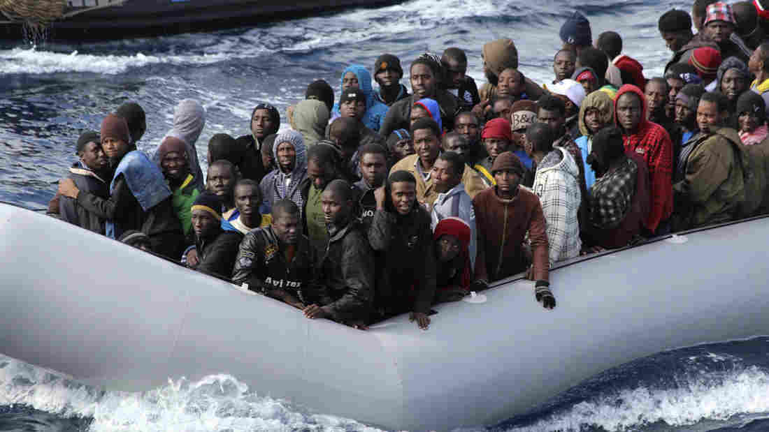 Scontro sui migranti, in Liguria ne arrivano altri 350