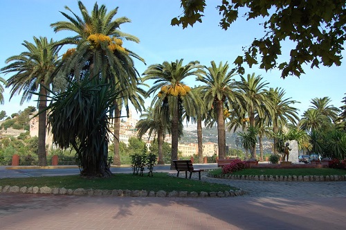 Sindaco Ventimiglia vieta assunzione alcolici nei giardini