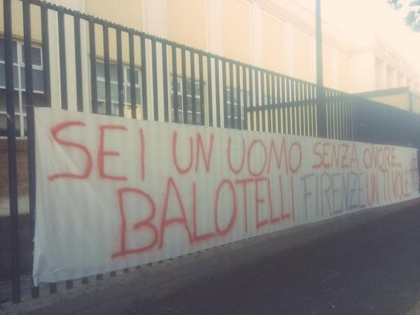 Scritte a Firenze contro Balotelli, il 