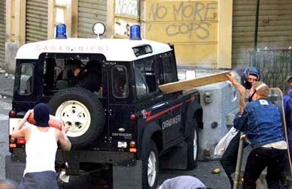 Manifestazione in Piazza Alimonda per ricordare Carlo Giuliani