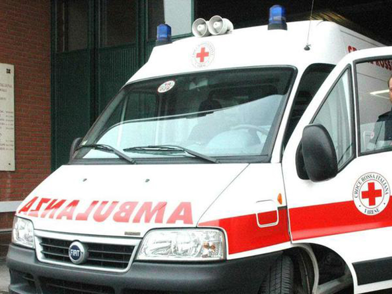 Auto si ribalta a Diano Marina, due feriti gravi