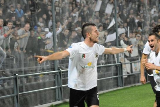 Serie B: lo Spezia si riscatta a Salerno, Entella ko a Novara