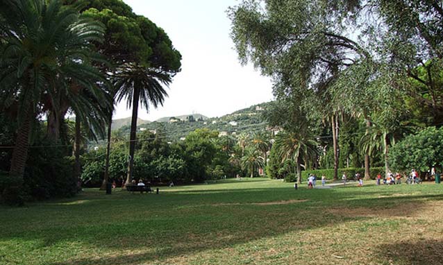 Atti osceni all'interno dei Parchi di Nervi, denunciato un 55enne genovese