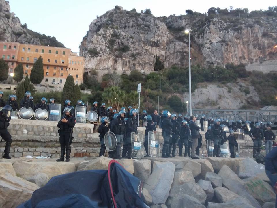 Migranti a Ventimiglia, sgombero dei 