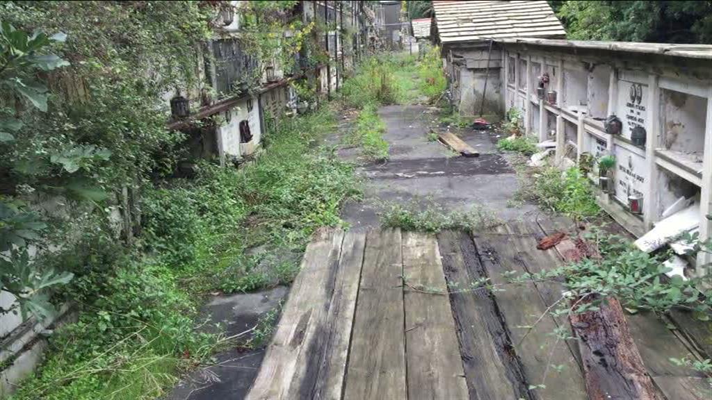 Cimiteri degradati, a Sampierdarena tombe vietate da quasi 30 anni