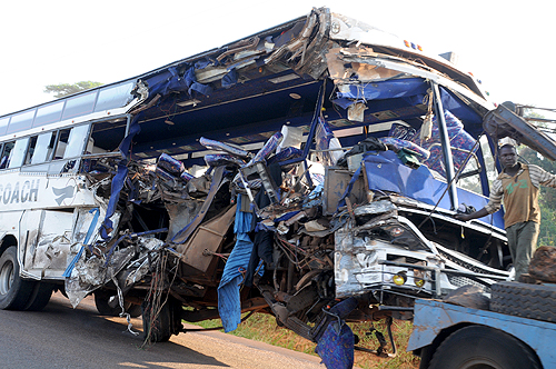 Francia, il piu' grave incidente stradale dal 1982, 42 morti