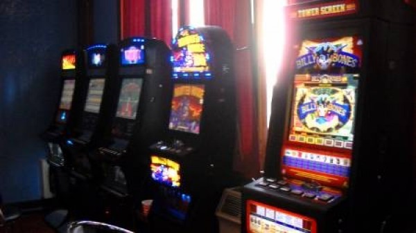 Maxi-controlli nelle sale slot da parte dei carabinieri