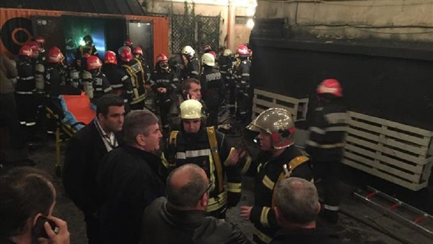 Incendio in discoteca di Bucarest: uno spettacolo pirotecnico costa la vita a 27 persone