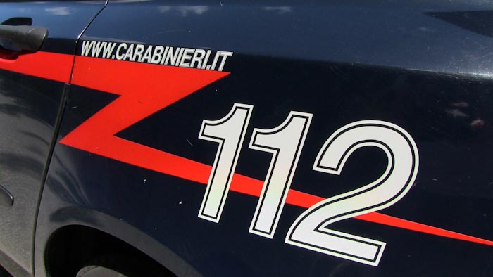 Oltre mezz'etto di coca in auto, 28enne in manette