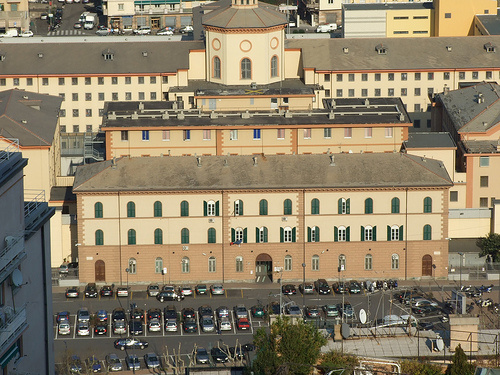 Genova: pluriomicida si suicida nel carcere di Marassi