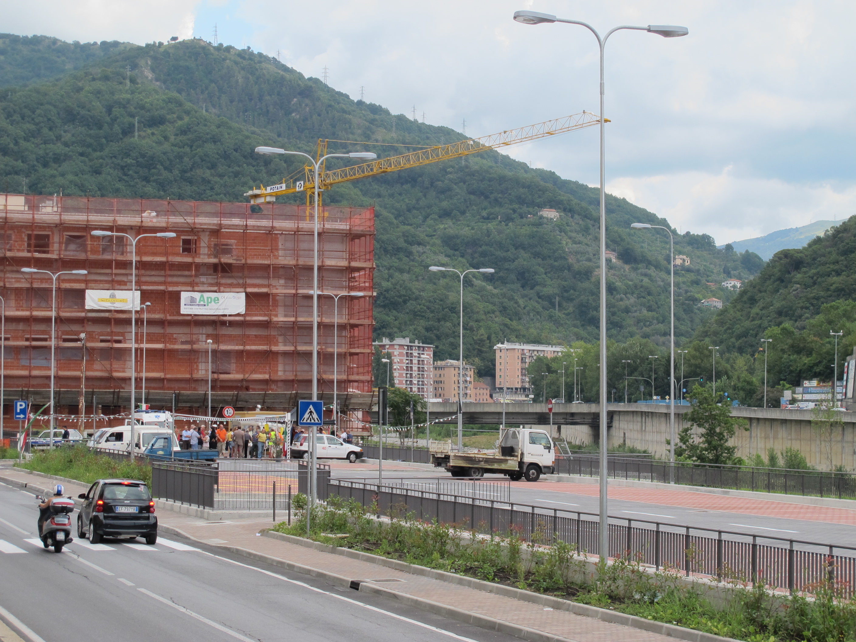 Parcheggio interrato a Molassana, Giampedrone: 