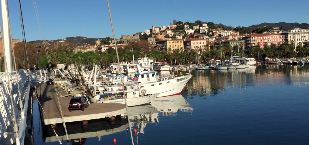 Cinque Terre, si pensa al servizio nave bus 