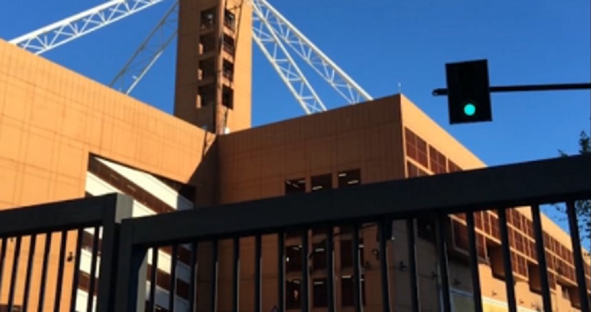 Allo stadio Ferraris tutti in piedi per la Marsigliese 