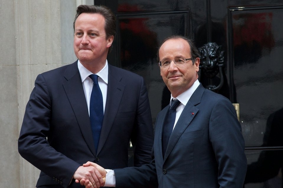 Hollande-Cameron, piano contro l'Isis