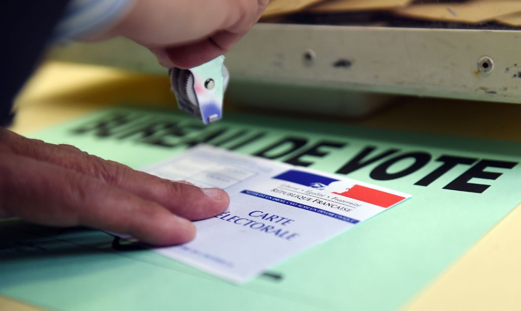 Francia: urne aperte per le elezioni regionali, gli elettori sono 44,6 milioni